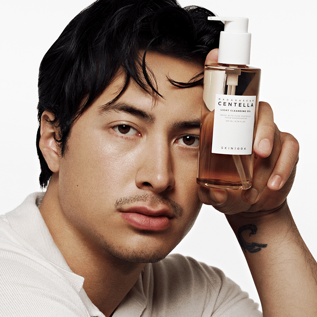 SKIN1004 Centella Light Cleansing Oil — official product packaging